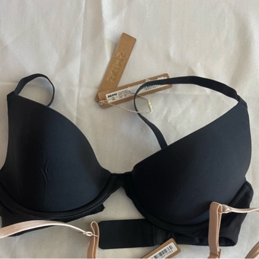Skims fits everybody scoop plunge bra 32C